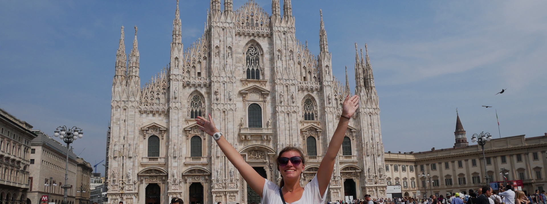 Milan intern standing in front of the Duomo di Milano
