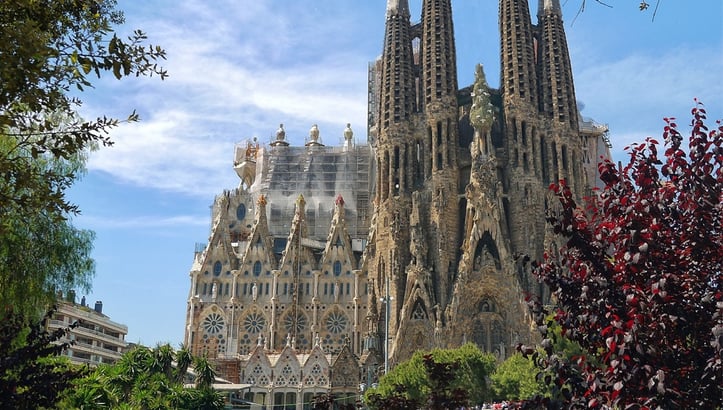 Barcelona-Sagrada-Familia.jpg