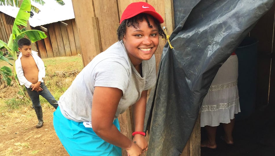 Woman volunteering in Nicaragua