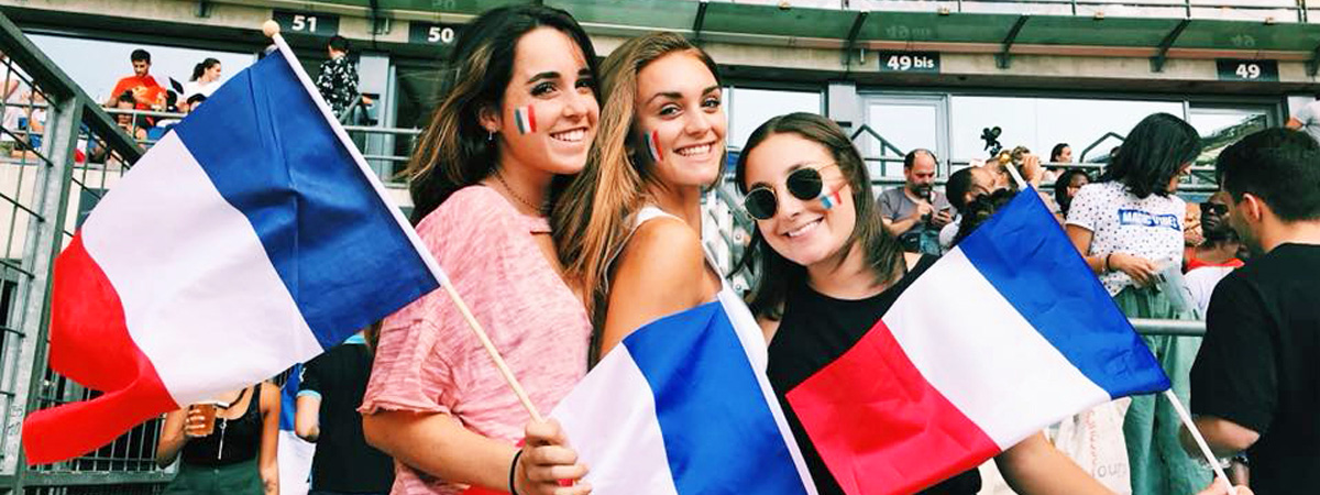 Girls-cheering-France-on-at-World-cup-game